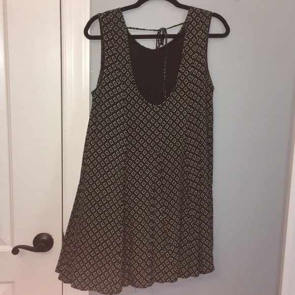 🌙PATTERNED DRESS🌙 - Picture 2 of 4